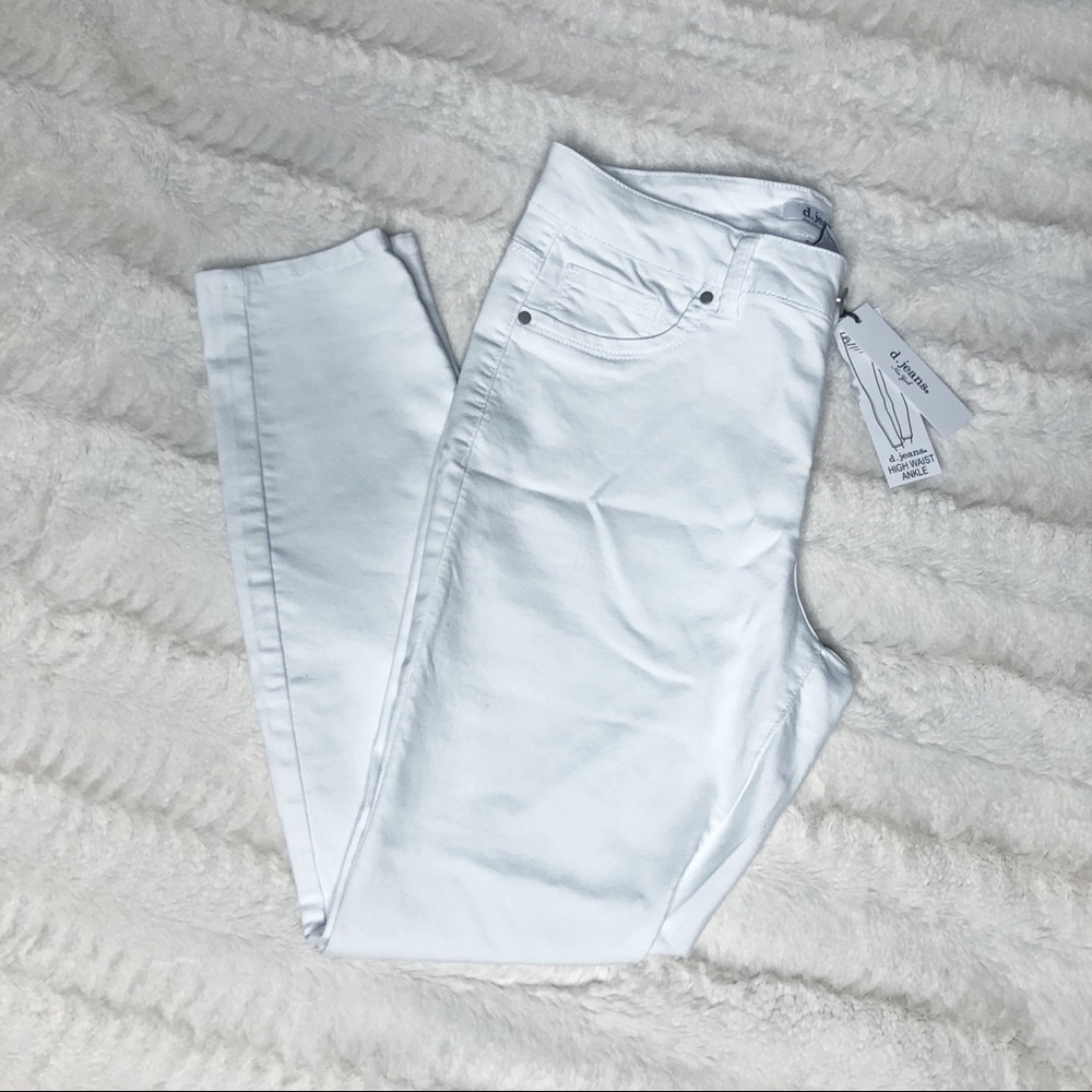 NWT d.jeans White High Waist Ankle Size 8